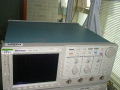 数字示波器 泰克TDS754C图3